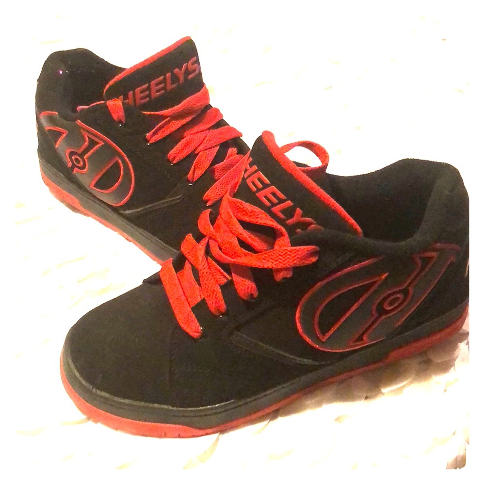 Heelys (6 Youth skate shoe) USA